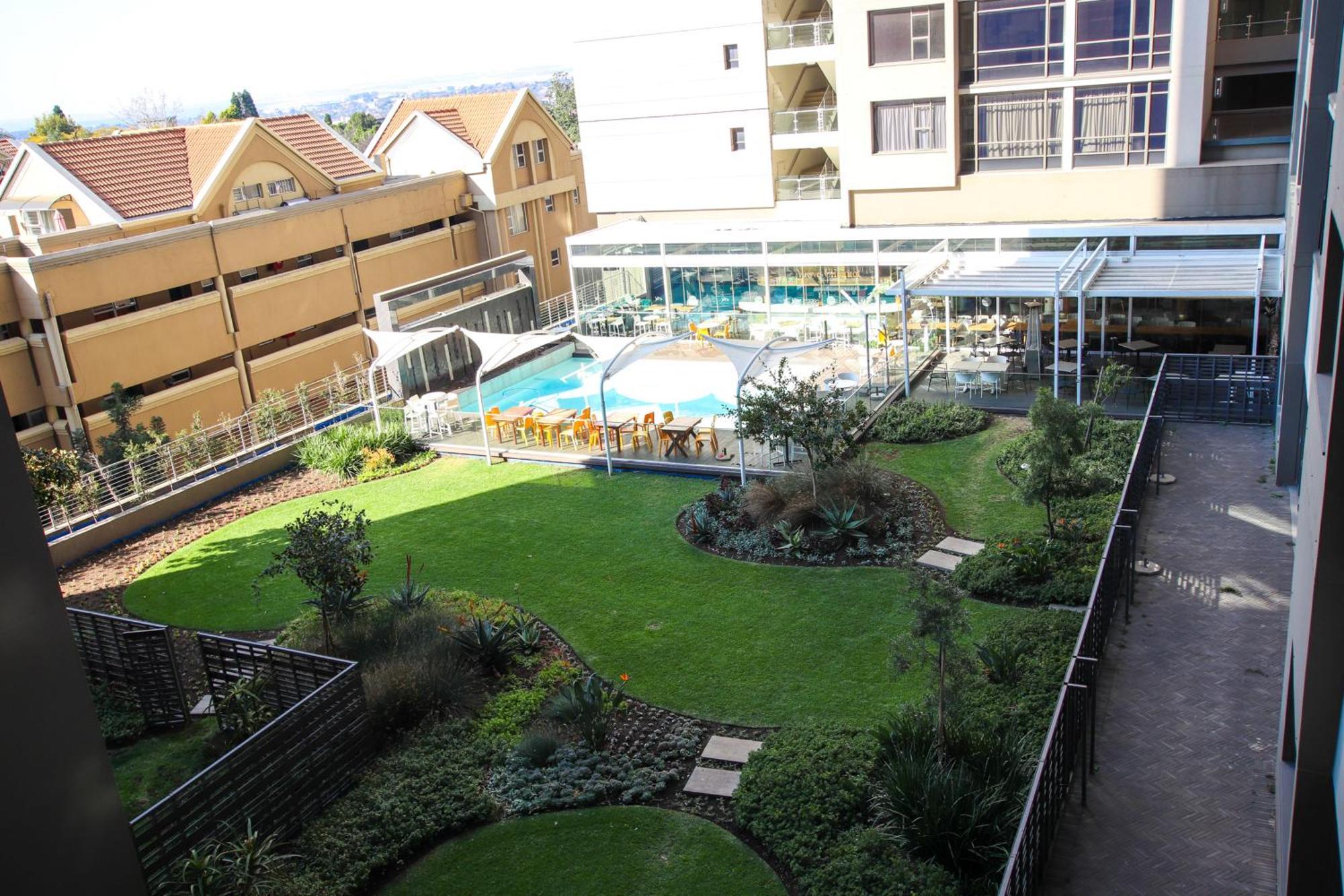 Cgrsa Apartments Sandton Joanesburgo Exterior foto